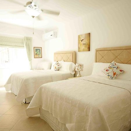 Cattleya Luxury Suites Kingston Buitenkant foto