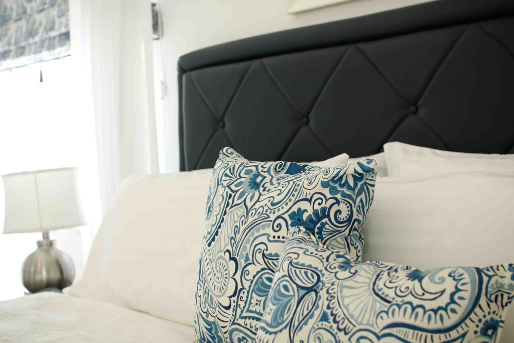 Cattleya Luxury Suites Kingston Kamer foto