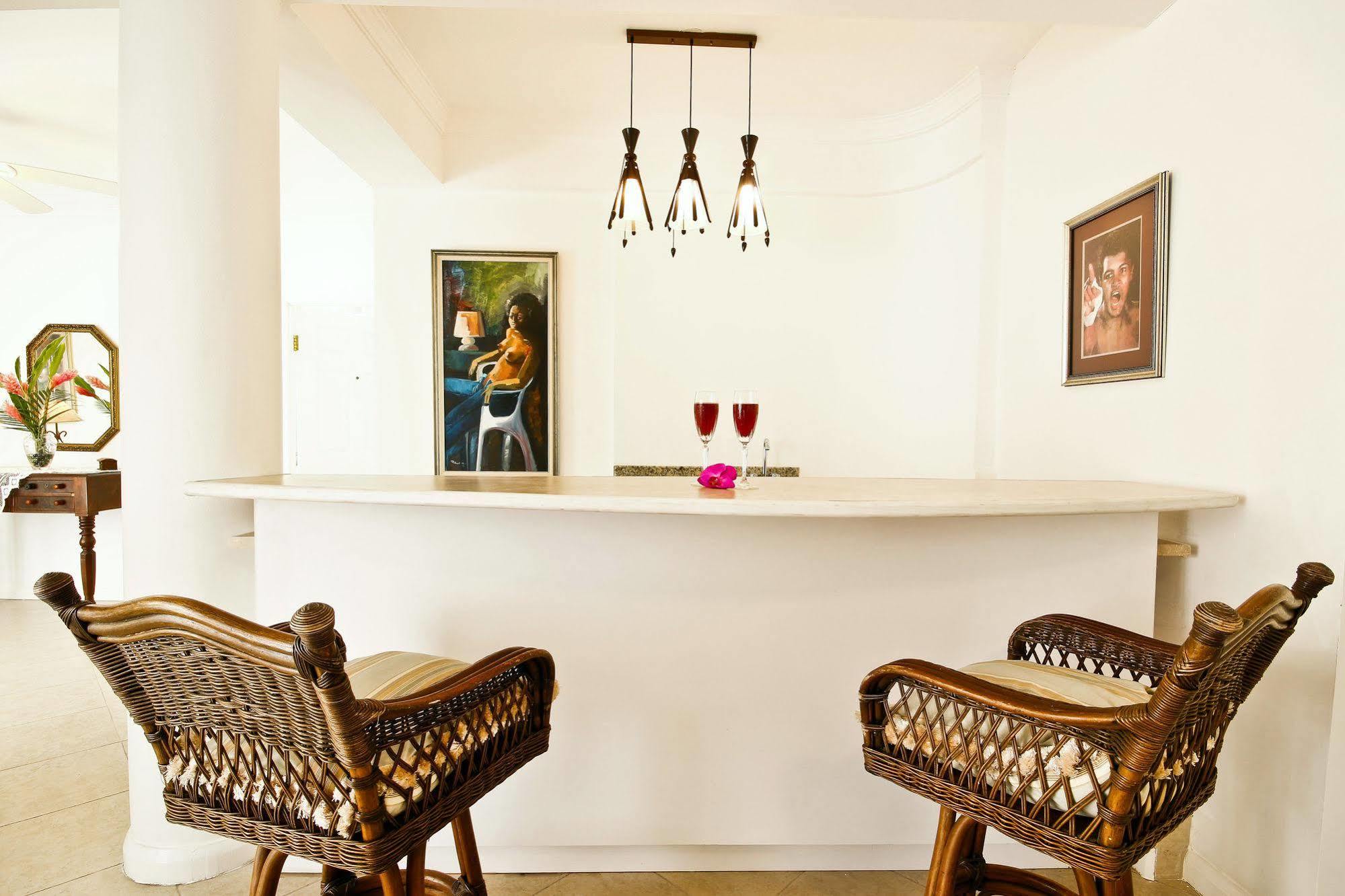 Cattleya Luxury Suites Kingston Buitenkant foto